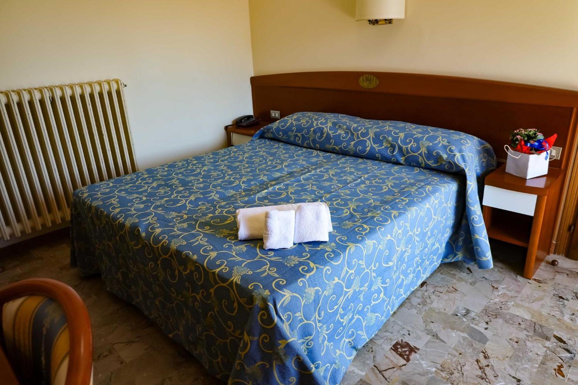 Easy Hotel Meryon Sottomarina Zewnętrze zdjęcie