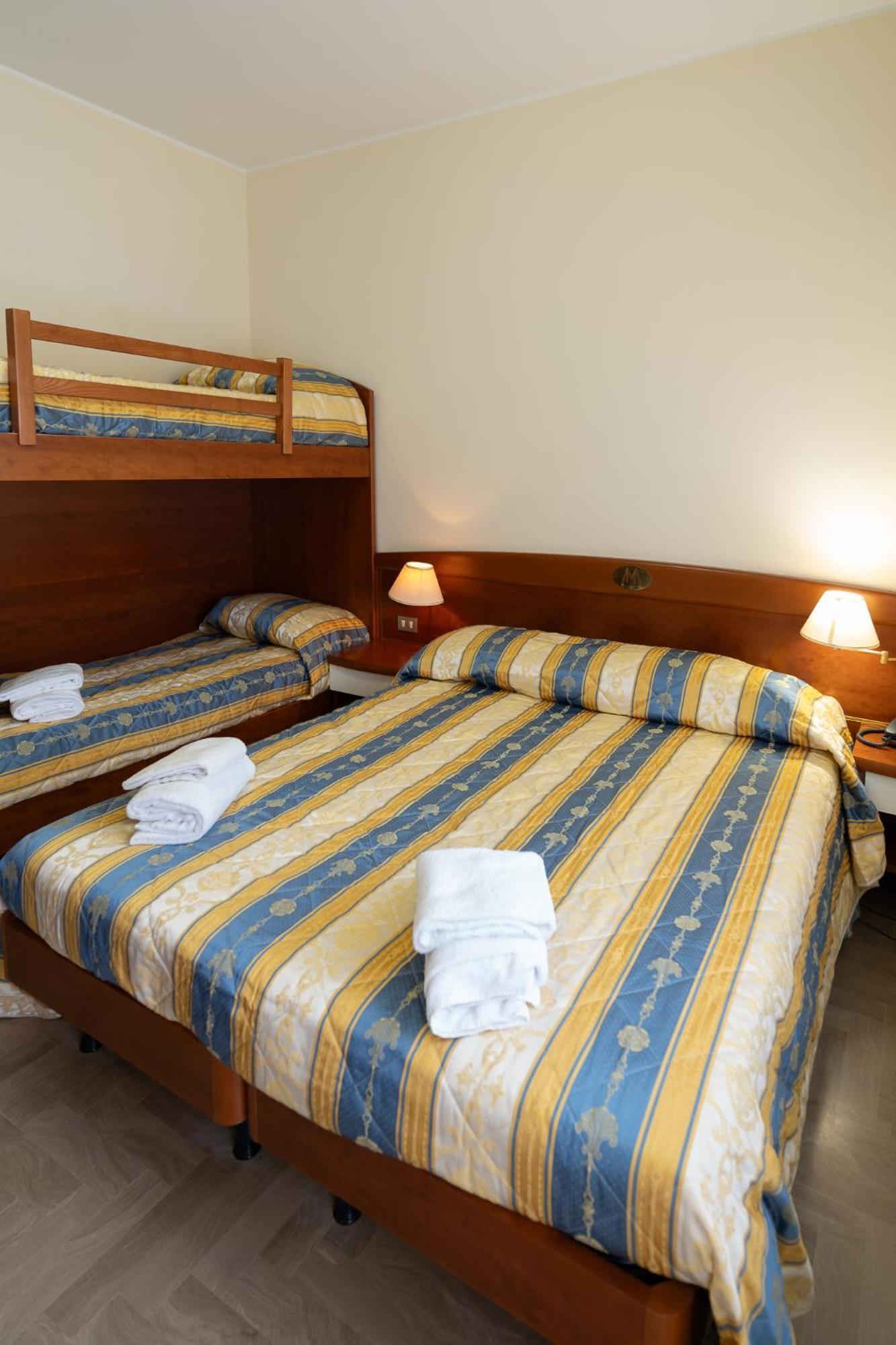 Easy Hotel Meryon Sottomarina Zewnętrze zdjęcie
